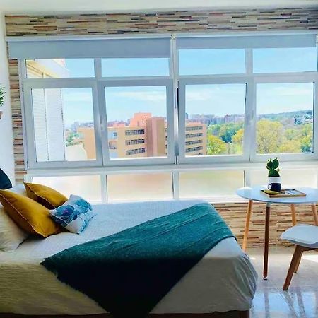 Alterhome Luminoso Estudio Con Piscina Y Maravillosas Vistas Τορρεμολίνος Εξωτερικό φωτογραφία