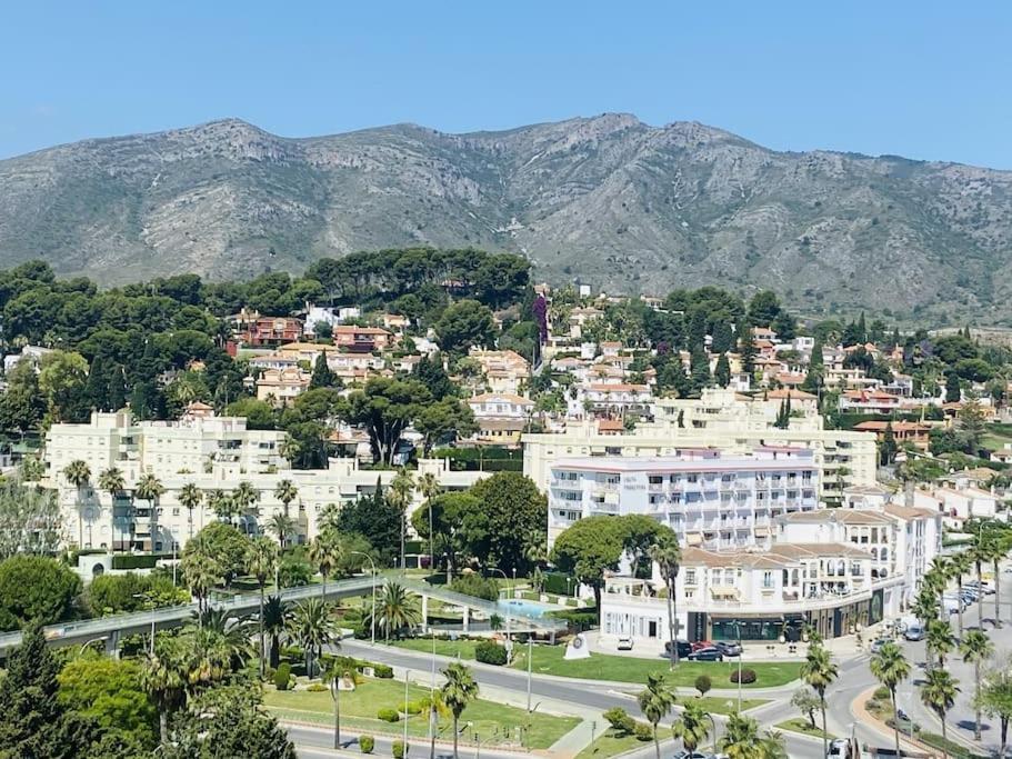 Alterhome Luminoso Estudio Con Piscina Y Maravillosas Vistas Τορρεμολίνος Εξωτερικό φωτογραφία