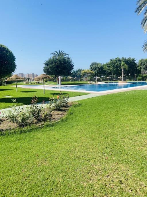 Alterhome Luminoso Estudio Con Piscina Y Maravillosas Vistas Τορρεμολίνος Εξωτερικό φωτογραφία